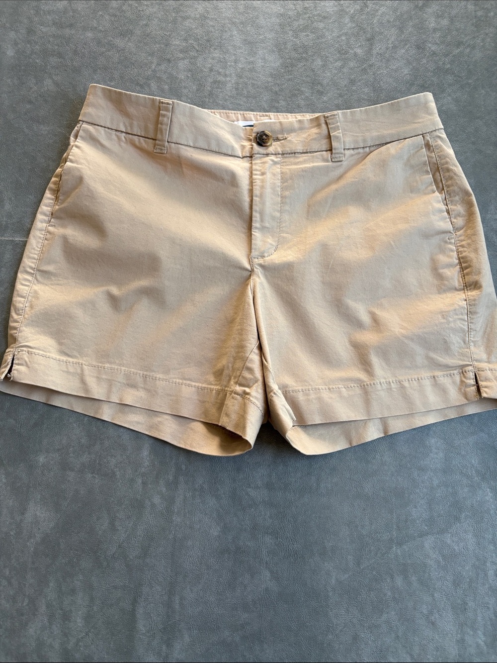 Old Navy Beige Everyday Shorts Size 6